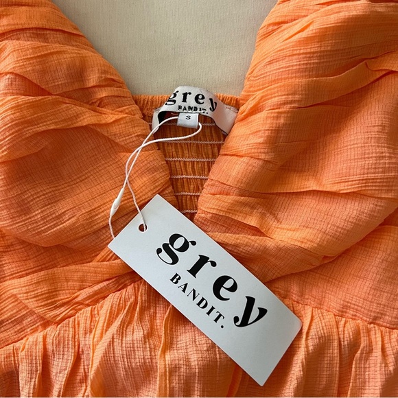 Grey Bandit Getaway Dress in Orange - Picture 10 of 16